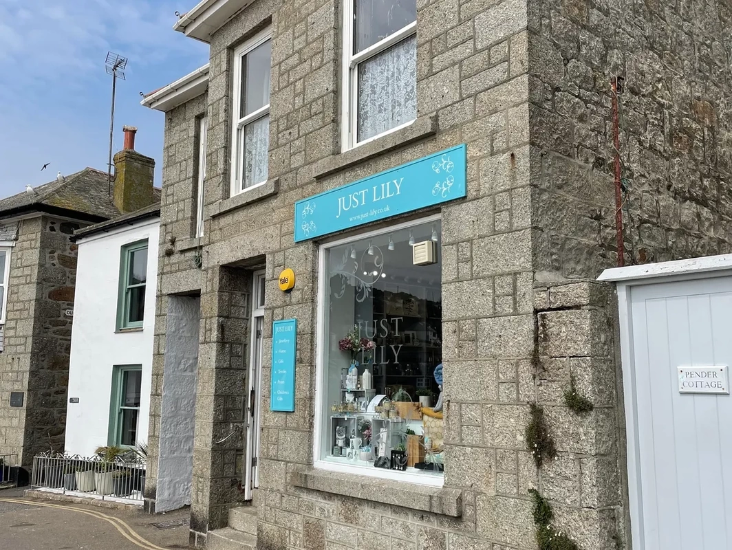 Gift shop in Mousehole